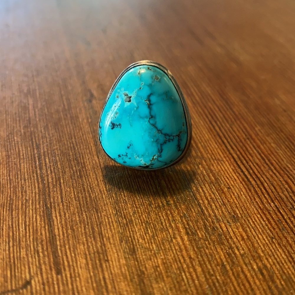 Vintage sterling silver and turquoise stone ring